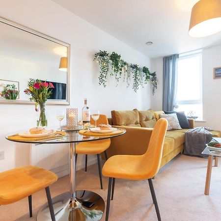 Amber Apartment Oasis - Your Gateway To Southampton'S Vibrant Heart, Port, Shopping Экстерьер фото